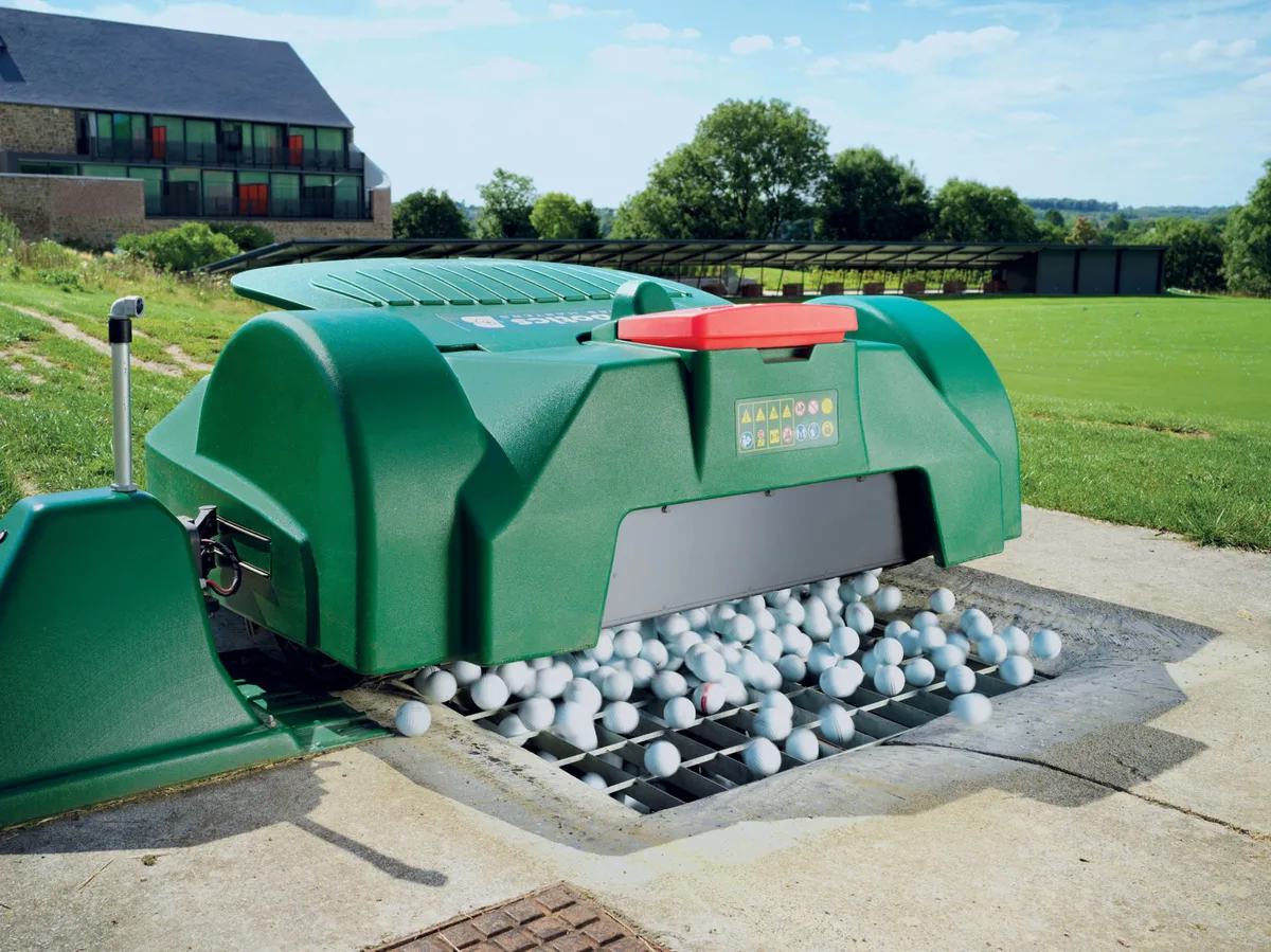 Belrobotics BALLPICKER Connected Line max. 30.000 m2 culegator de mingi golf - 3