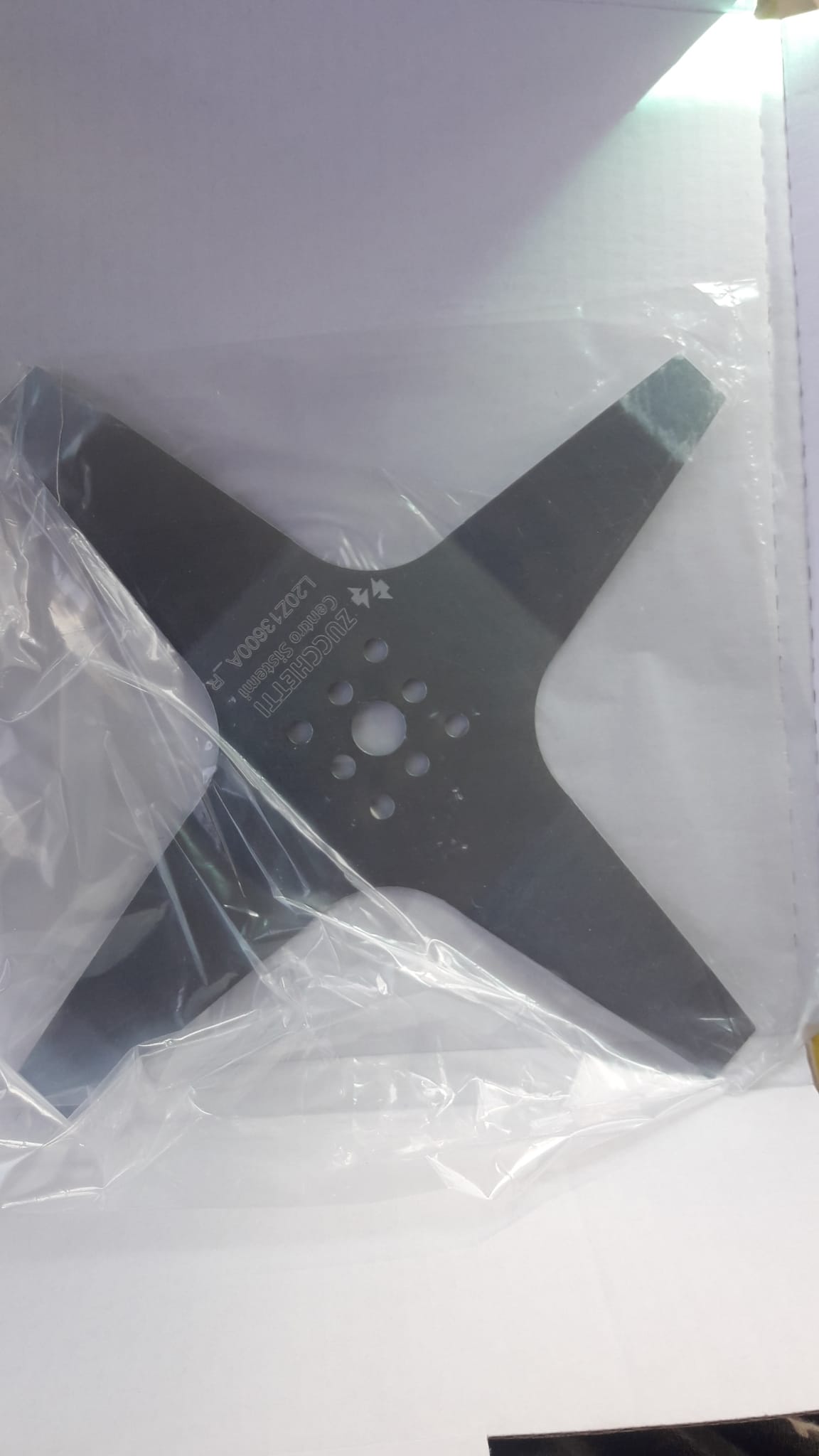 Cutit 18 cm lama stelata pentru Roboti Ambrogio L15, L20, ZR  Bent Blade