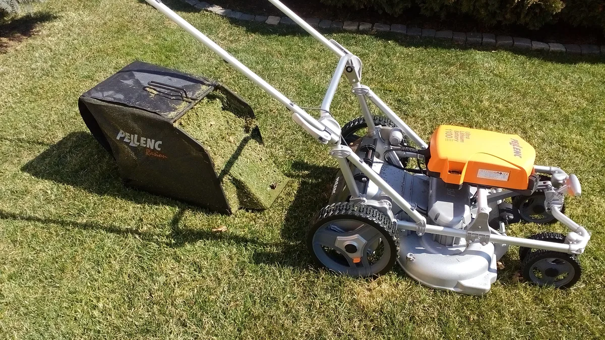 Mașină de tuns gazon electrică pe baterie Pellenc Rasion Easy, 1100 W, sac de 70 litri, 60 cm lățime de lucru - 2
