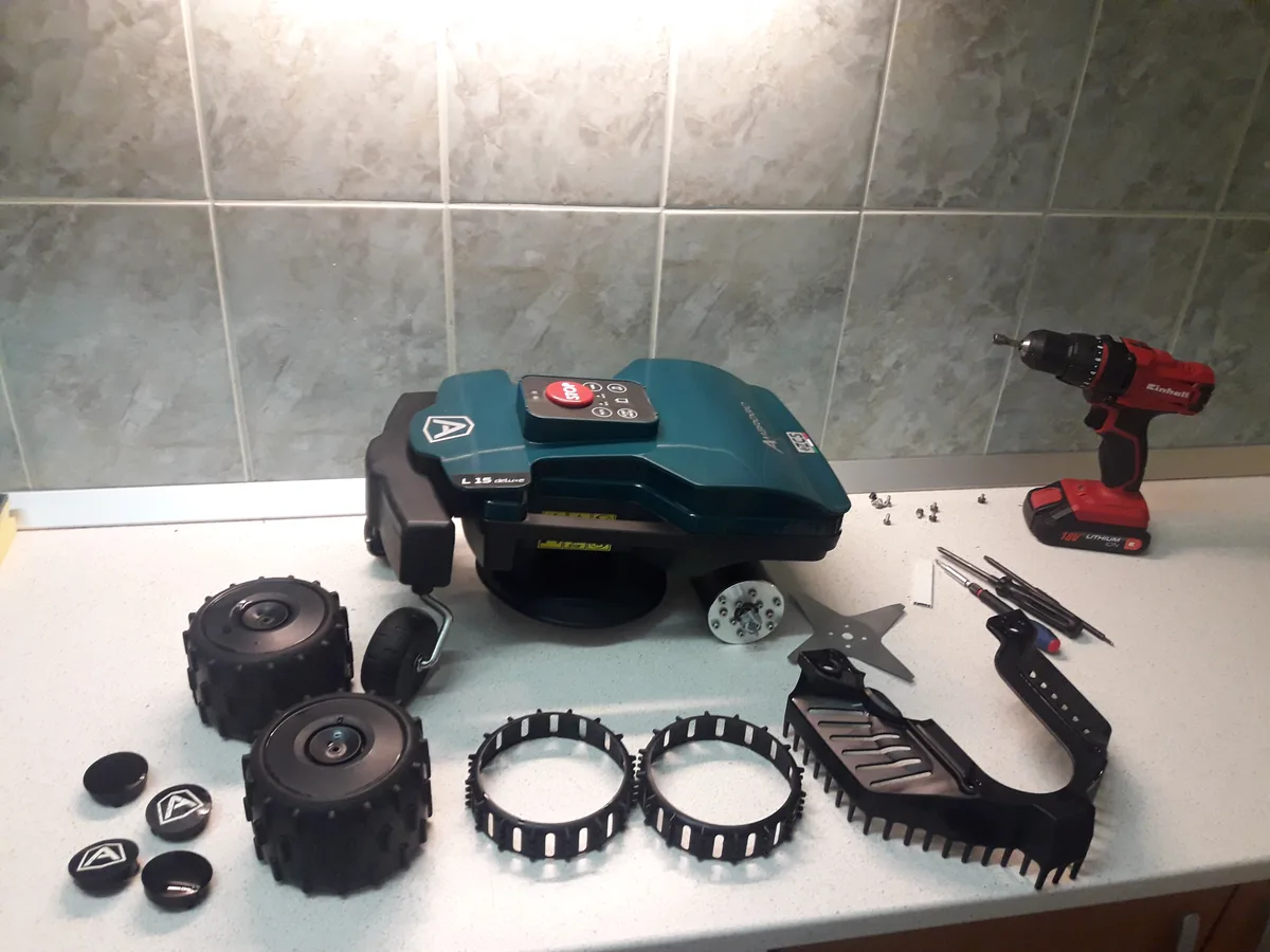 Revizie completa roboti de gazon de dimensiuni mici/medii PREMIUM